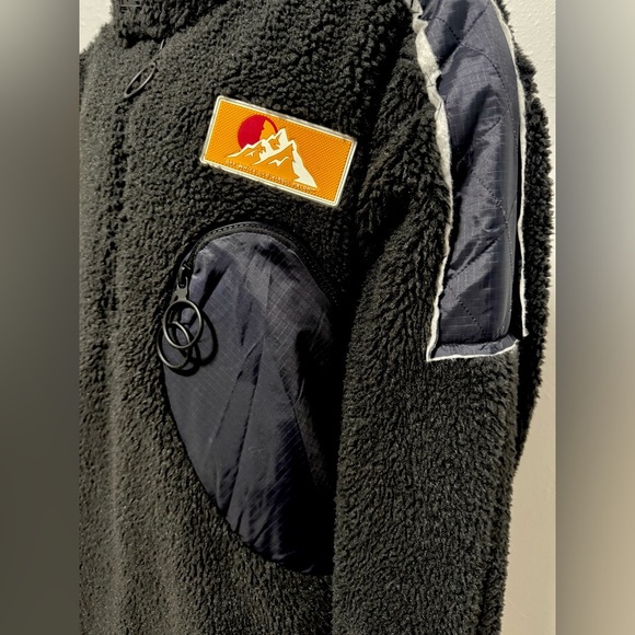 EUC Off-White Eco Sherpa Pullover Jacket - Picture 4 of 15